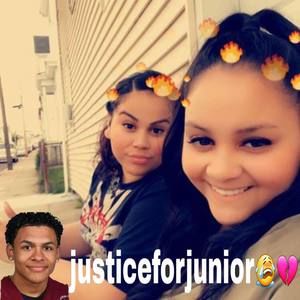 Meet your Posher, Brittney